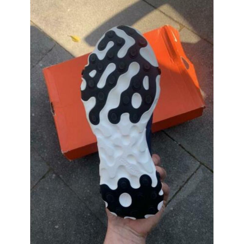 Nike react sertu 40.5 mason etq filling