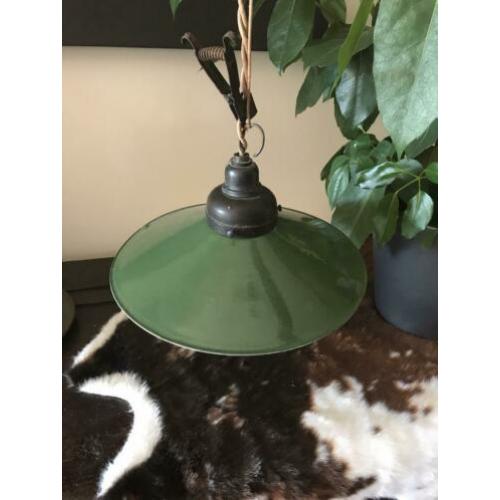Bakeliet lamp vintage hanglamp groen industrieel antiek