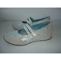 ZGAN WOLKY maat 42 zilver witte metallic leren ballerina`s