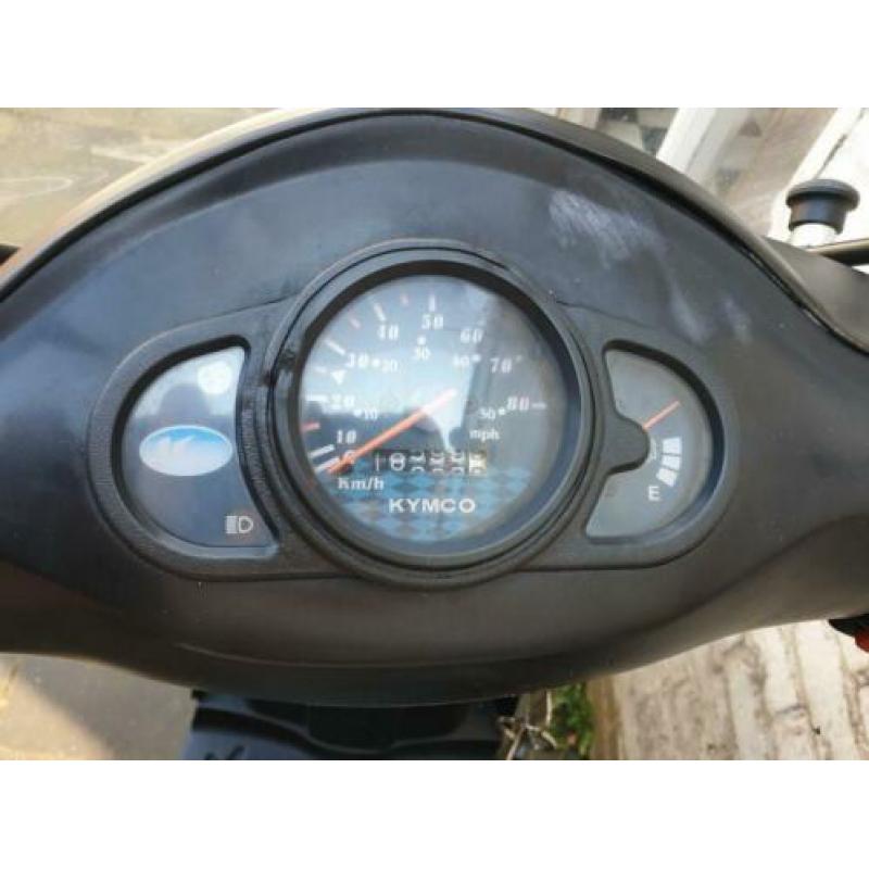 Kymco Agility snorscooter zwart blauw kenteken