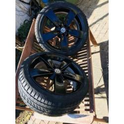 R-Line Volkswagen Boavista 17’ velgen met banden