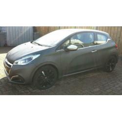 Peugeot 208 1.2 PureTech GT-line 110 pk TEXTUURLAK