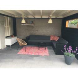 Mooie loungebank steigerhout zwart incl kussens