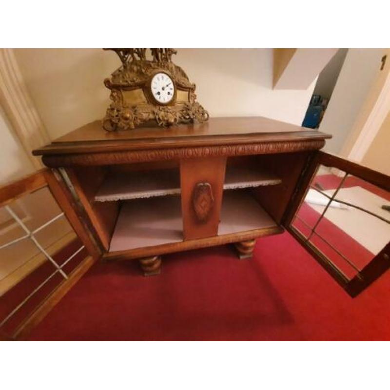 Leuk laag antiek kastje 62/92/41cm