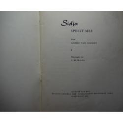 Sidja Een meisje van Java en Sidja speelt mee Annie van Oort