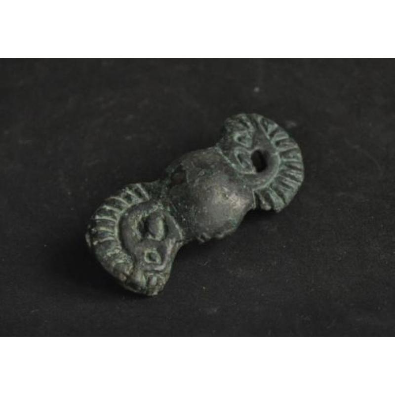 Scythisch applique met paardenhoofden, 300 BC bodemvondst
