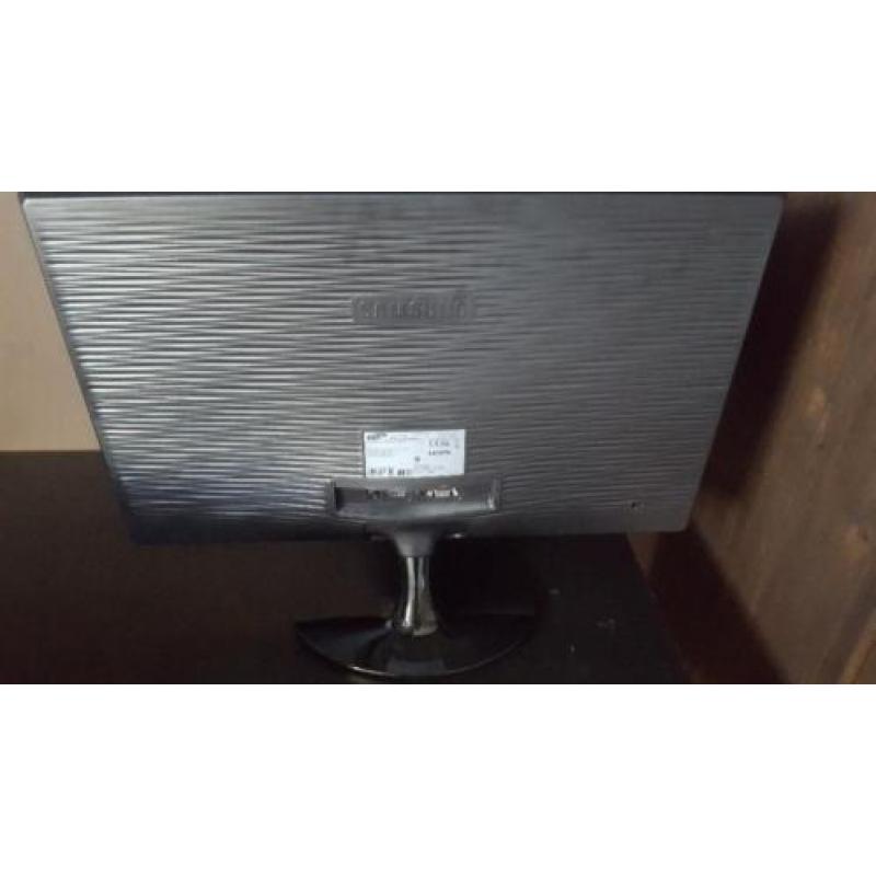 Acer XC-780 + samsung s24d340h scherm.