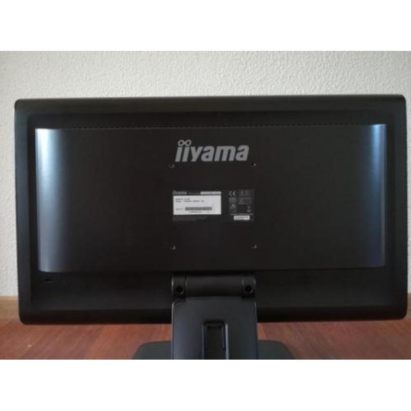 22" iiyama monitor e2208hdd