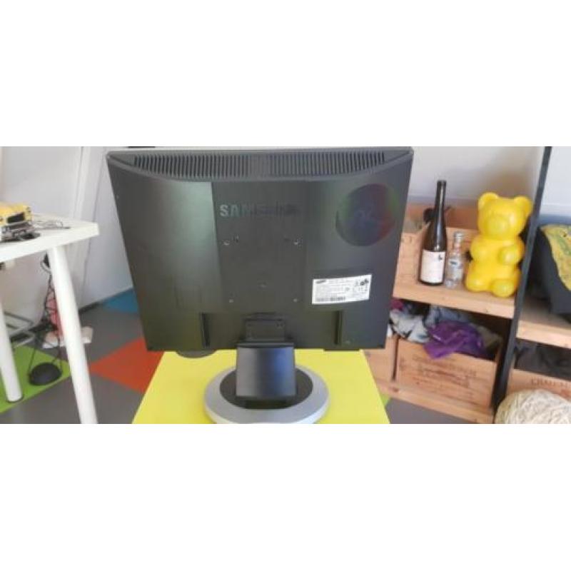 Samsung syncmaster 920n in goede staat