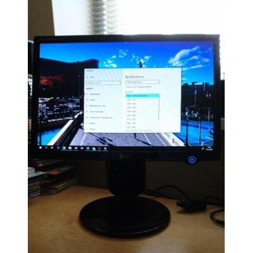 19 inch LG zwarte monitor DVI en VGA L197WH-PF Flatron