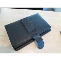 7 inch empire tablet inclusief hoesje met toetsenbord