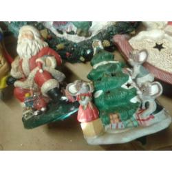 Doos met oude Kerst Beelden