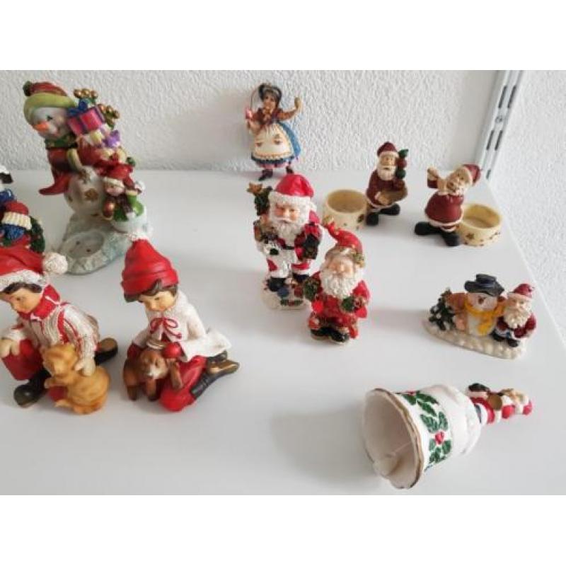 kerstbeeldjes (huisjes, kerstmannetjes enz.)