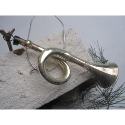 Antieke vintage oude kerstbal glazen zilveren trompet