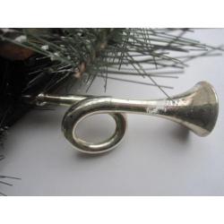 Antieke vintage oude kerstbal glazen zilveren trompet