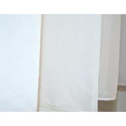 18.Witte voile gordijnen
