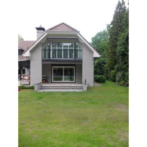 rond schuin half rond bij ons opmaat gemaakt .shutters.