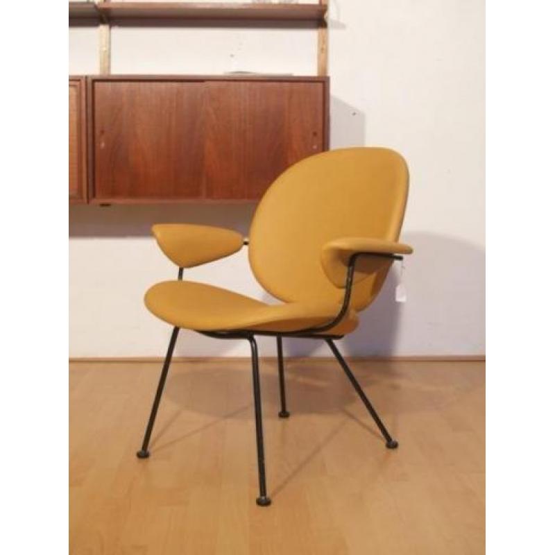 c) Gispen fauteuil voor Kembo triennale retro vintage design