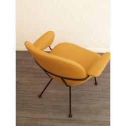 c) Gispen fauteuil voor Kembo triennale retro vintage design