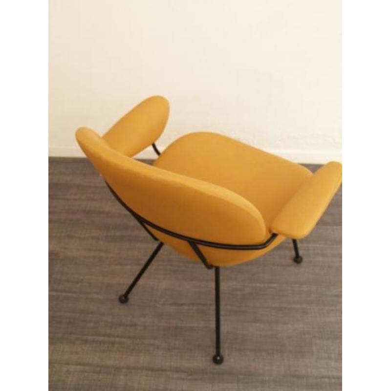 c) Gispen fauteuil voor Kembo triennale retro vintage design