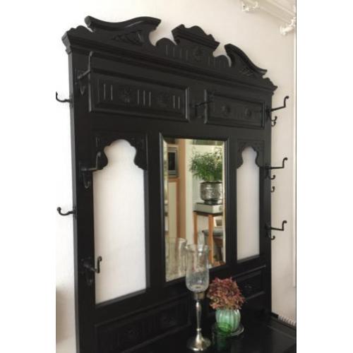 Frans halmeubel/ porte manteaux