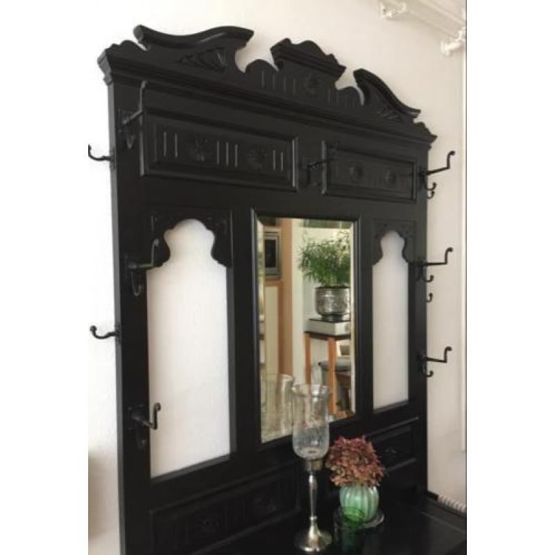 Frans halmeubel/ porte manteaux