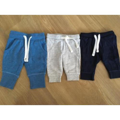 3 broekjes (maat 50)