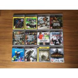 Playstation 3 + 37 games + move + 2 controllers + loaddock