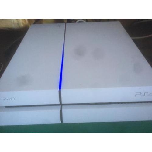 Playstation 4 met 11games en 2 controlers