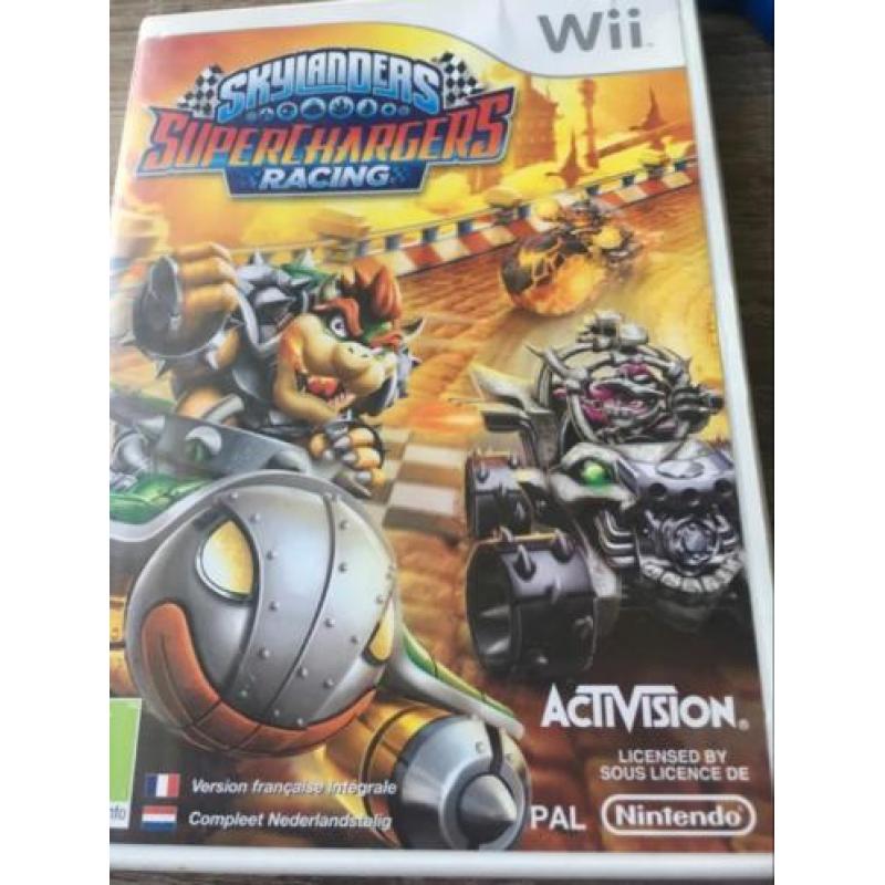 Skylanders superchargers wii spel platform en figuren