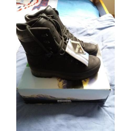 Meindl M1 Winter 43 breed berg wandelschoenen 270 B Nieuw