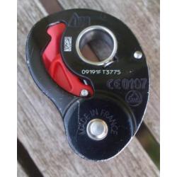 Petzl Mini Traxion --- Katrol met terug loop sper